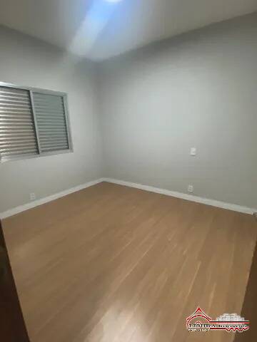 Casa à venda com 3 quartos, 300m² - Foto 12