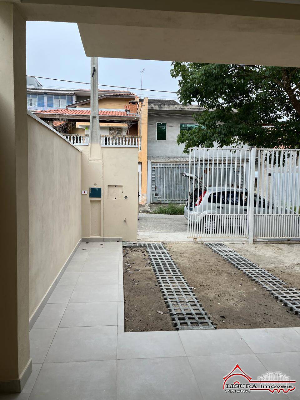 Casa à venda com 3 quartos, 119m² - Foto 2