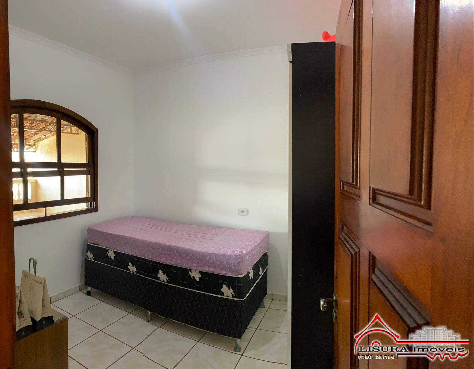 Casa à venda com 3 quartos, 360m² - Foto 10