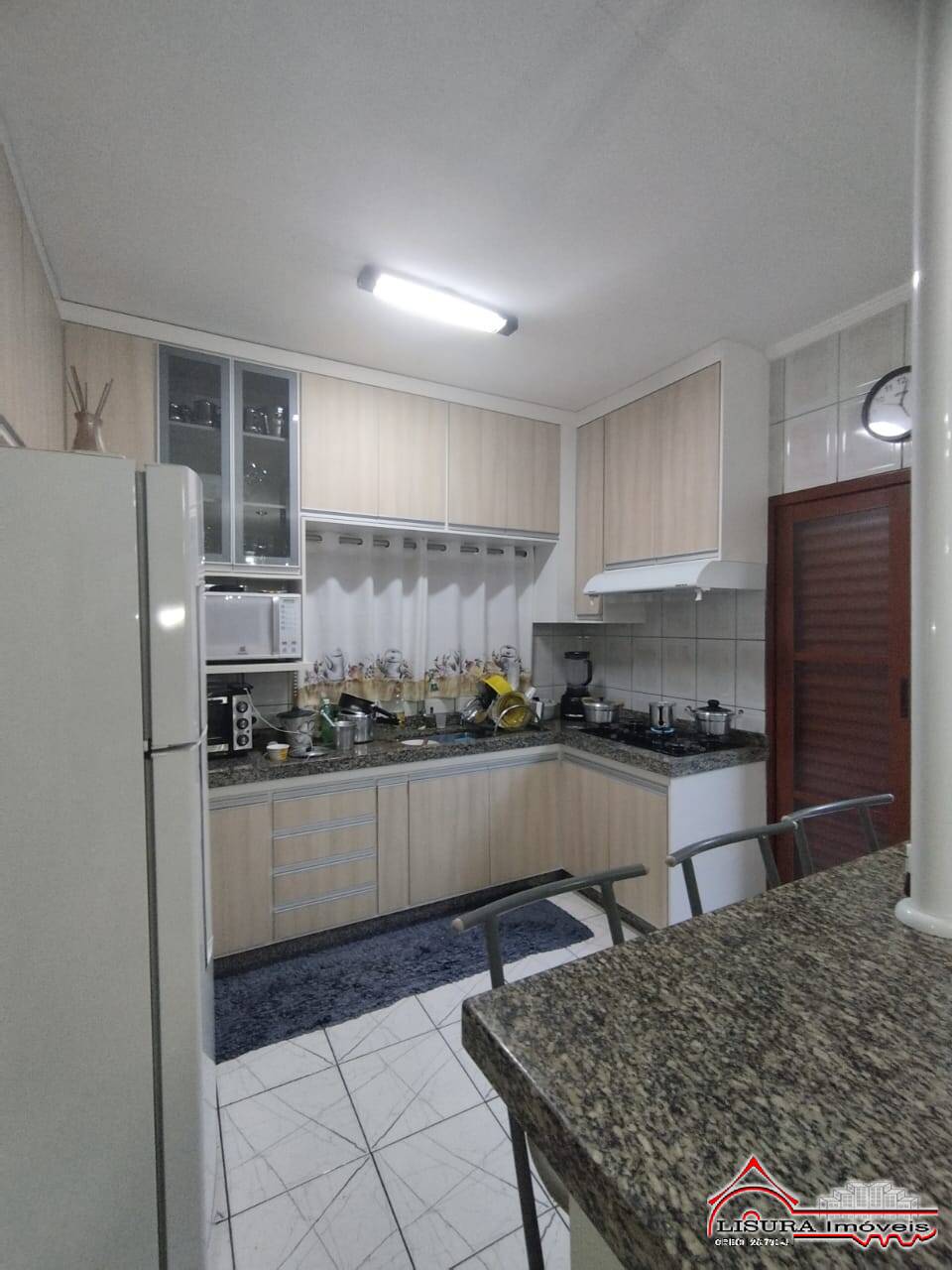 Casa à venda com 3 quartos, 151m² - Foto 8