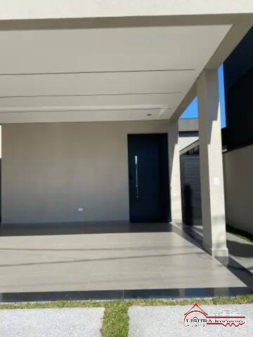 Casa de Condomínio à venda com 3 quartos, 191m² - Foto 2