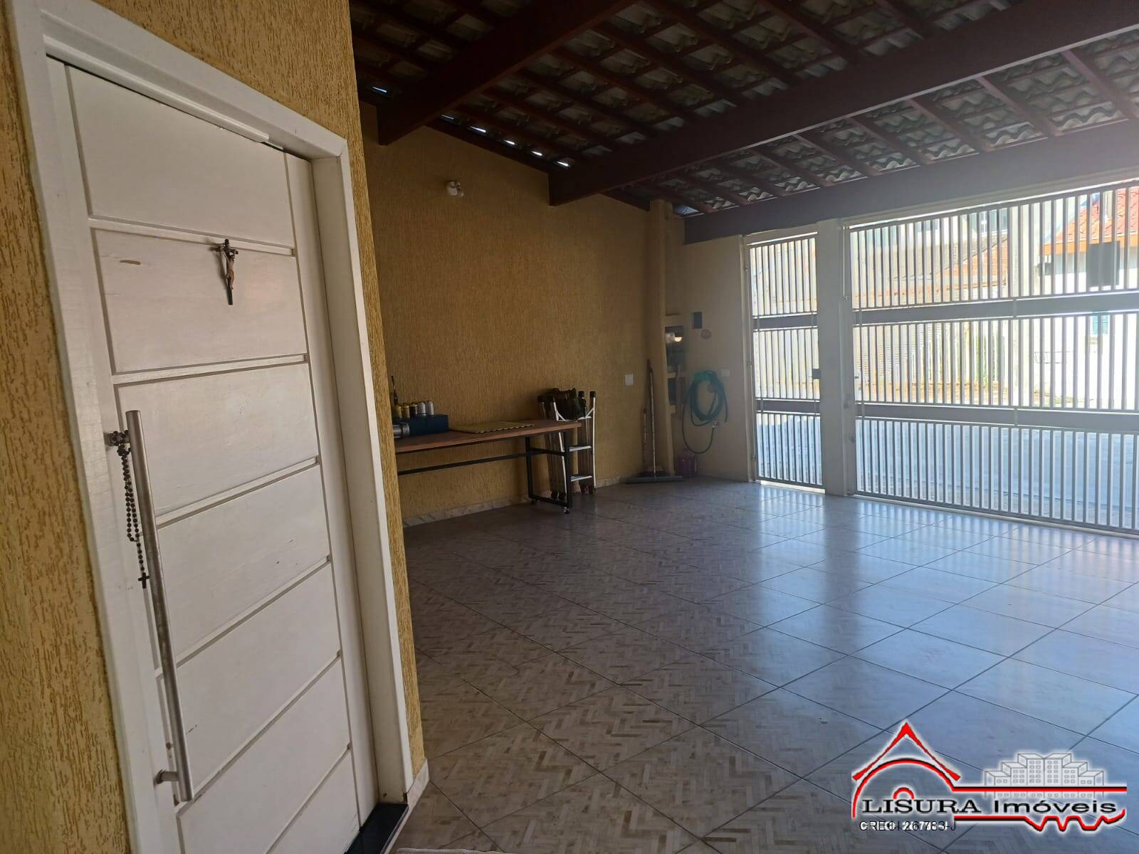 Casa à venda com 2 quartos, 140m² - Foto 3