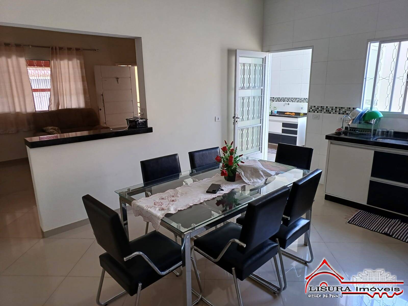 Casa à venda com 2 quartos, 140m² - Foto 13