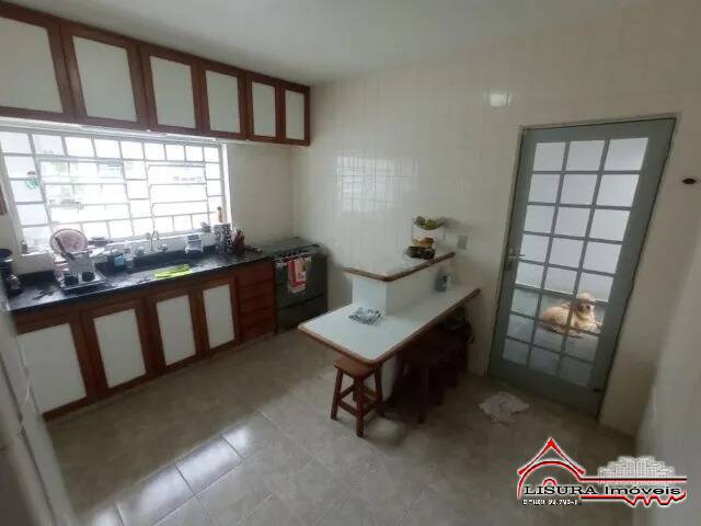 Casa à venda com 3 quartos, 250m² - Foto 5