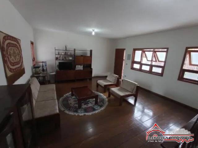 Casa à venda com 3 quartos, 250m² - Foto 4