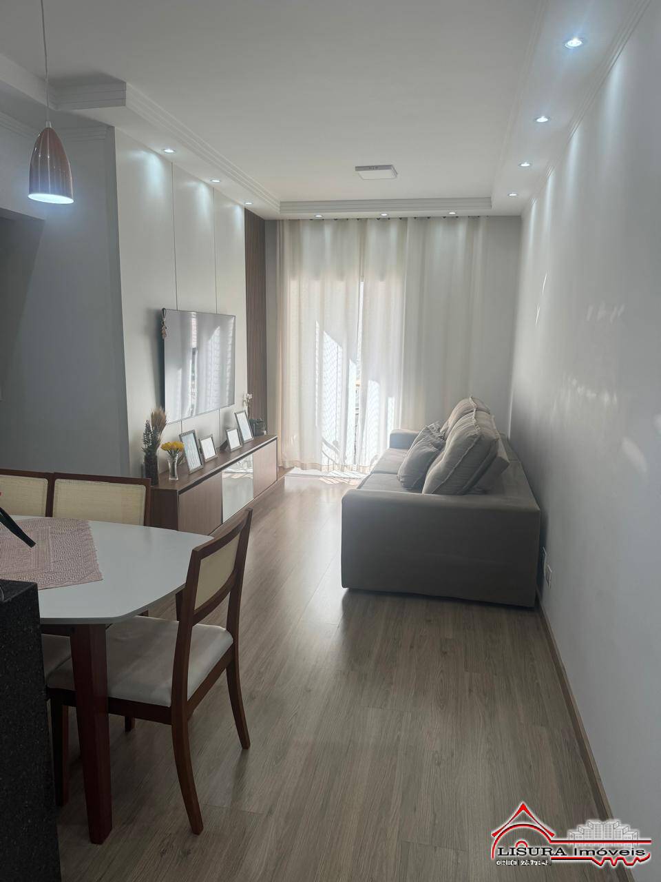 Apartamento à venda com 2 quartos, 65m² - Foto 2