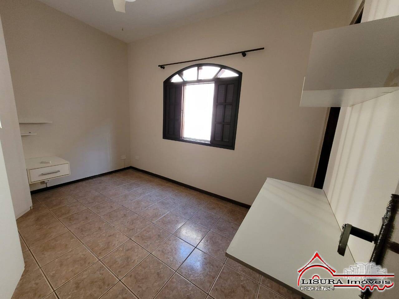 Casa à venda com 3 quartos, 180m² - Foto 18