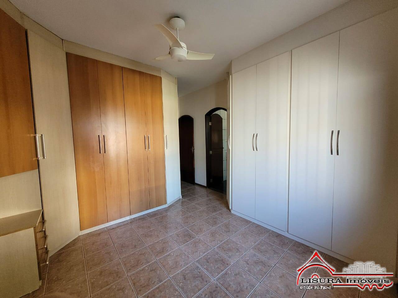 Casa à venda com 3 quartos, 180m² - Foto 16