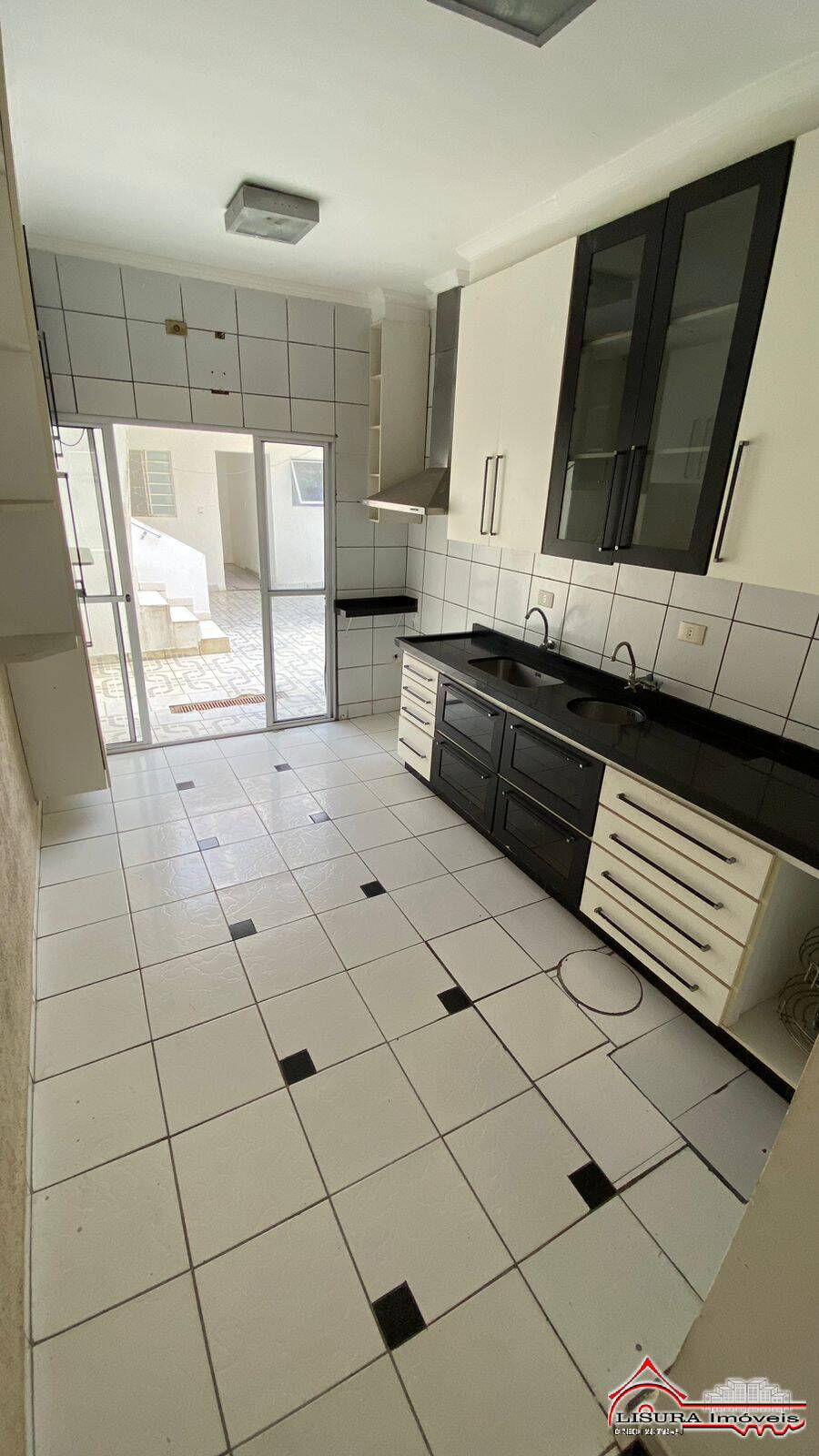 Casa à venda com 3 quartos, 143m² - Foto 6