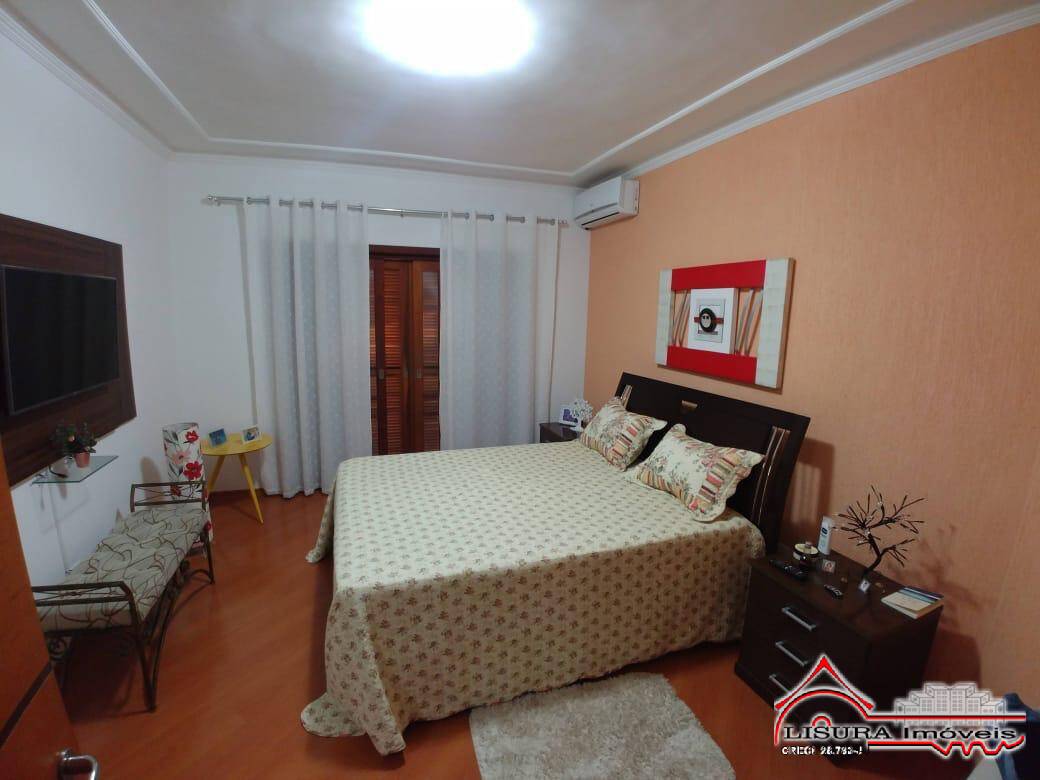 Casa de Condomínio à venda com 4 quartos, 340m² - Foto 12