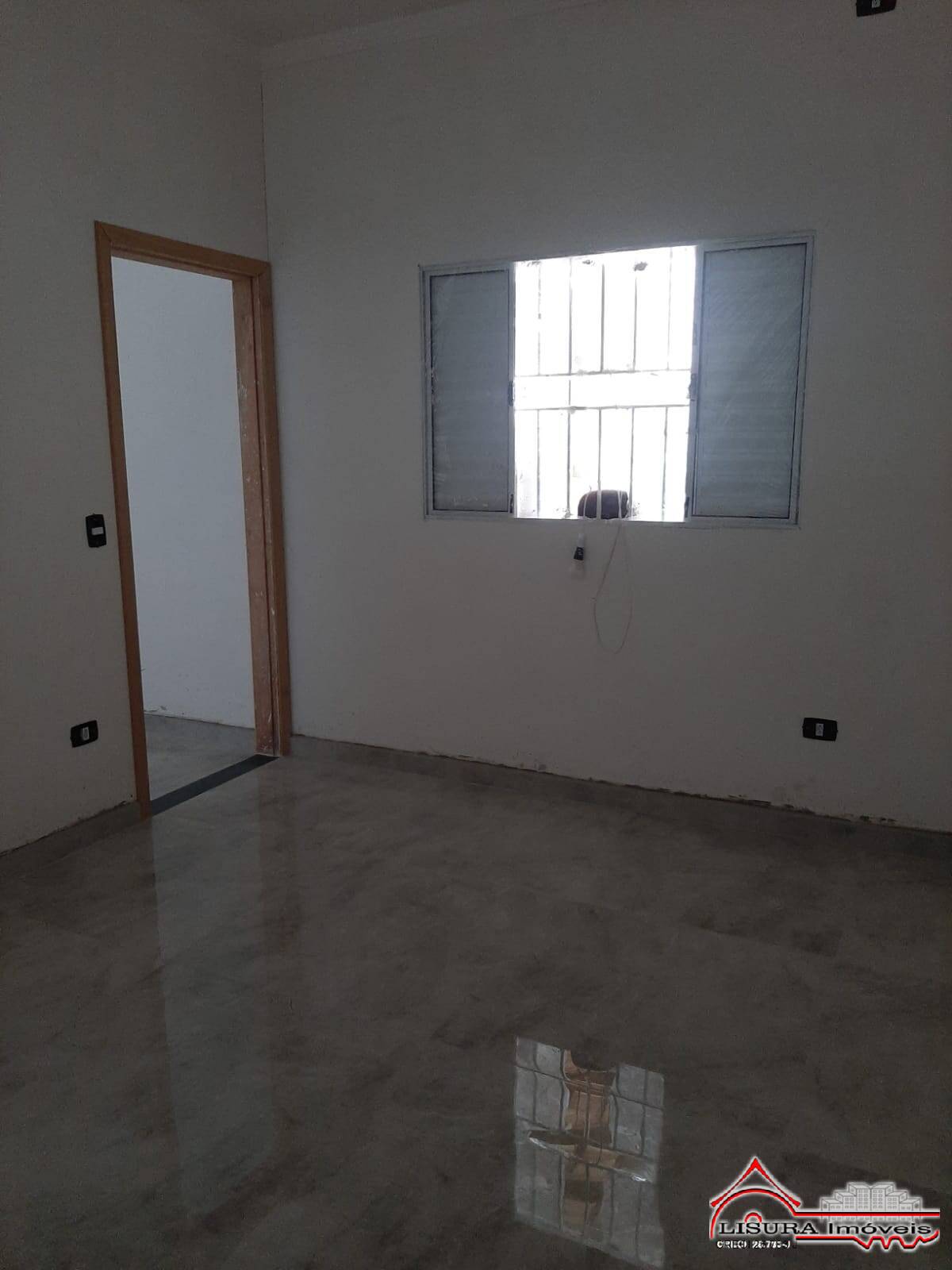 Casa à venda com 2 quartos, 175m² - Foto 4