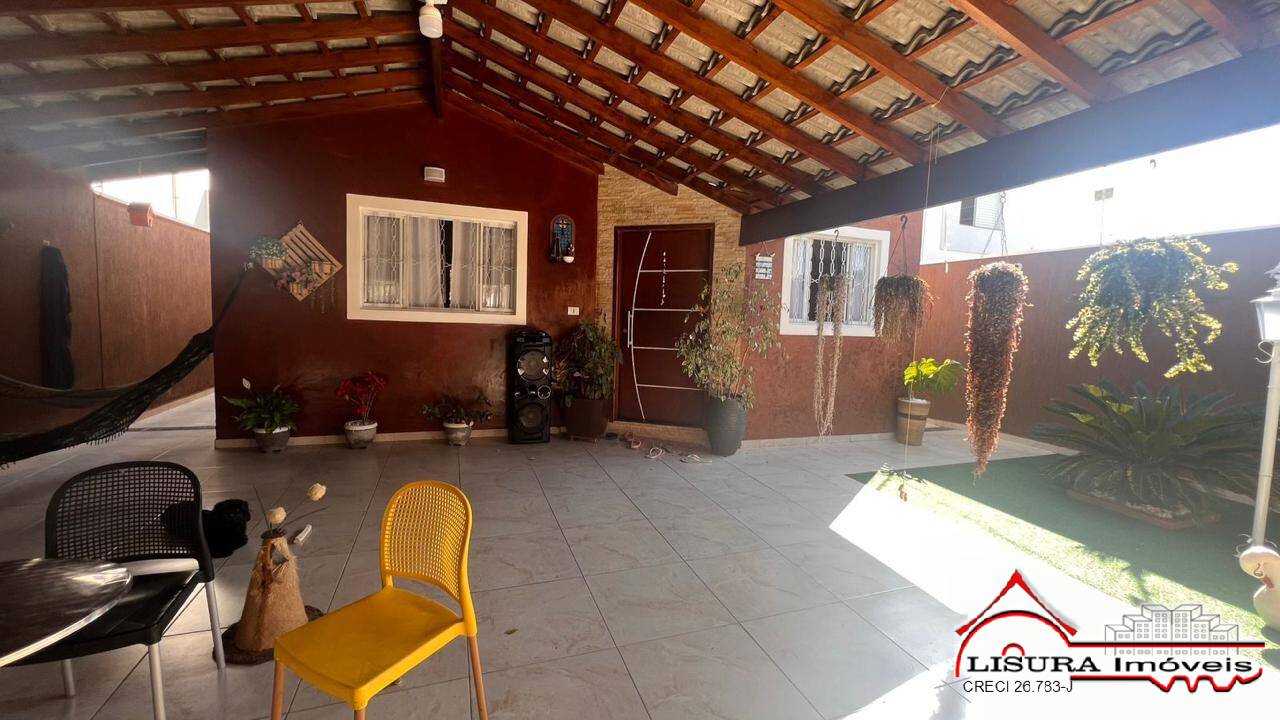 Casa à venda com 4 quartos, 146m² - Foto 2