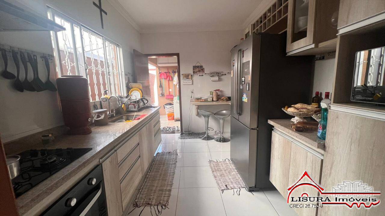 Casa à venda com 4 quartos, 146m² - Foto 16