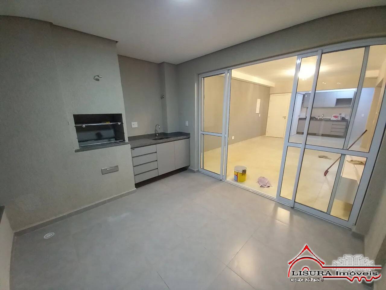 Apartamento para alugar com 3 quartos, 102m² - Foto 13