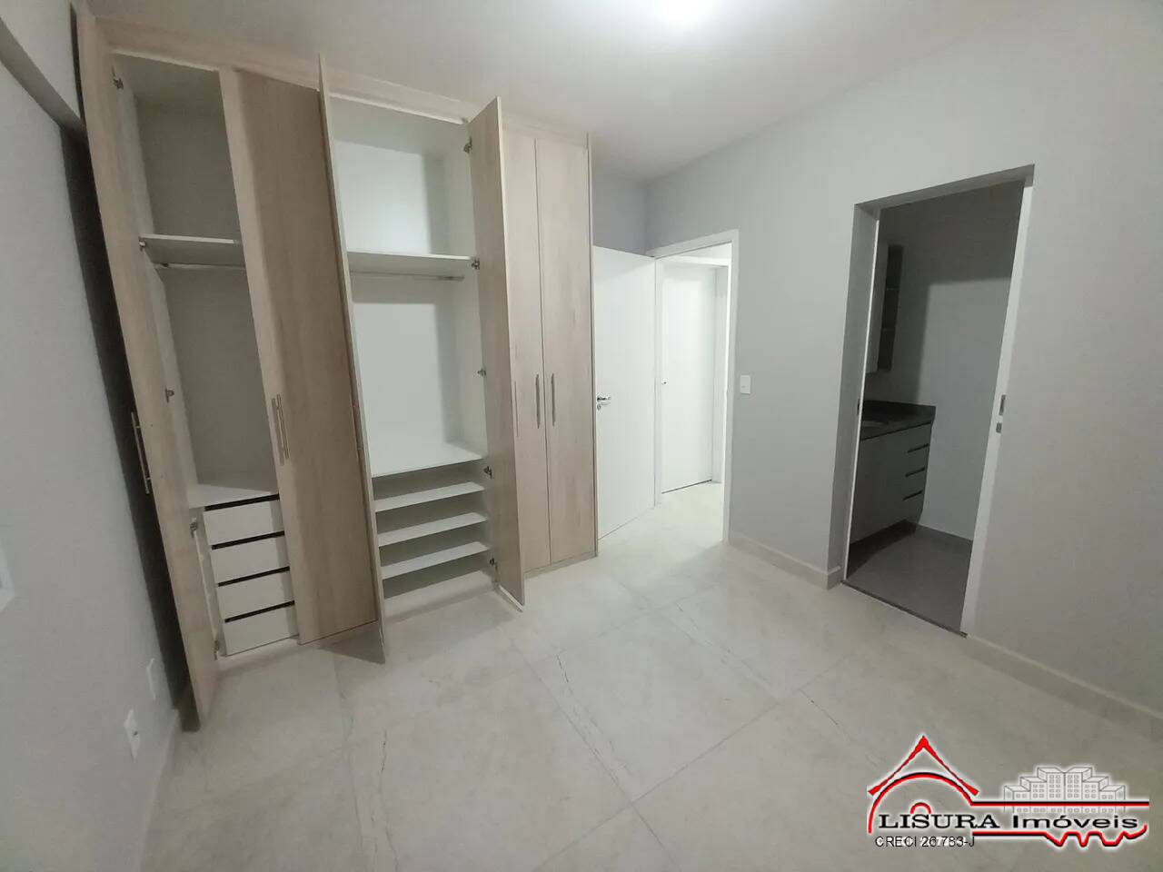 Apartamento para alugar com 3 quartos, 102m² - Foto 8