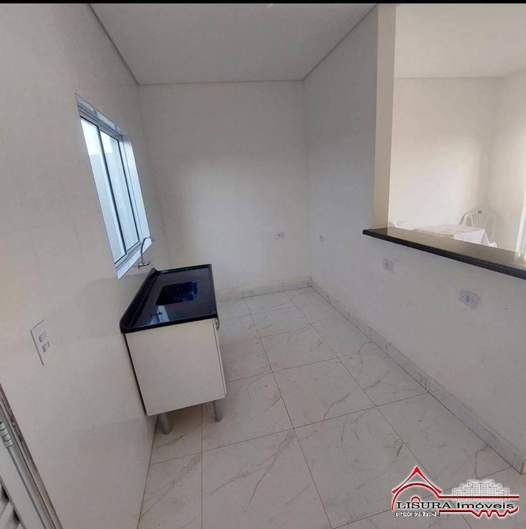 Casa à venda com 2 quartos, 70m² - Foto 5