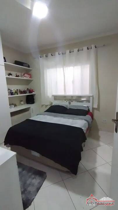 Casa à venda com 2 quartos, 60m² - Foto 3