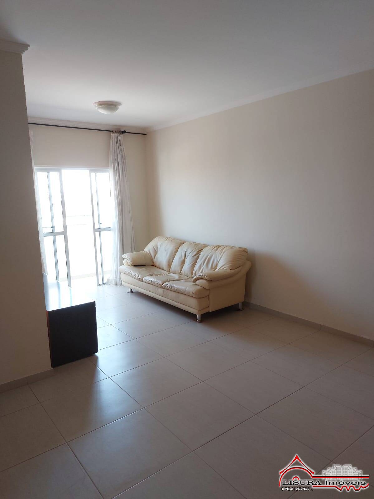 Apartamento à venda com 3 quartos, 87m² - Foto 3