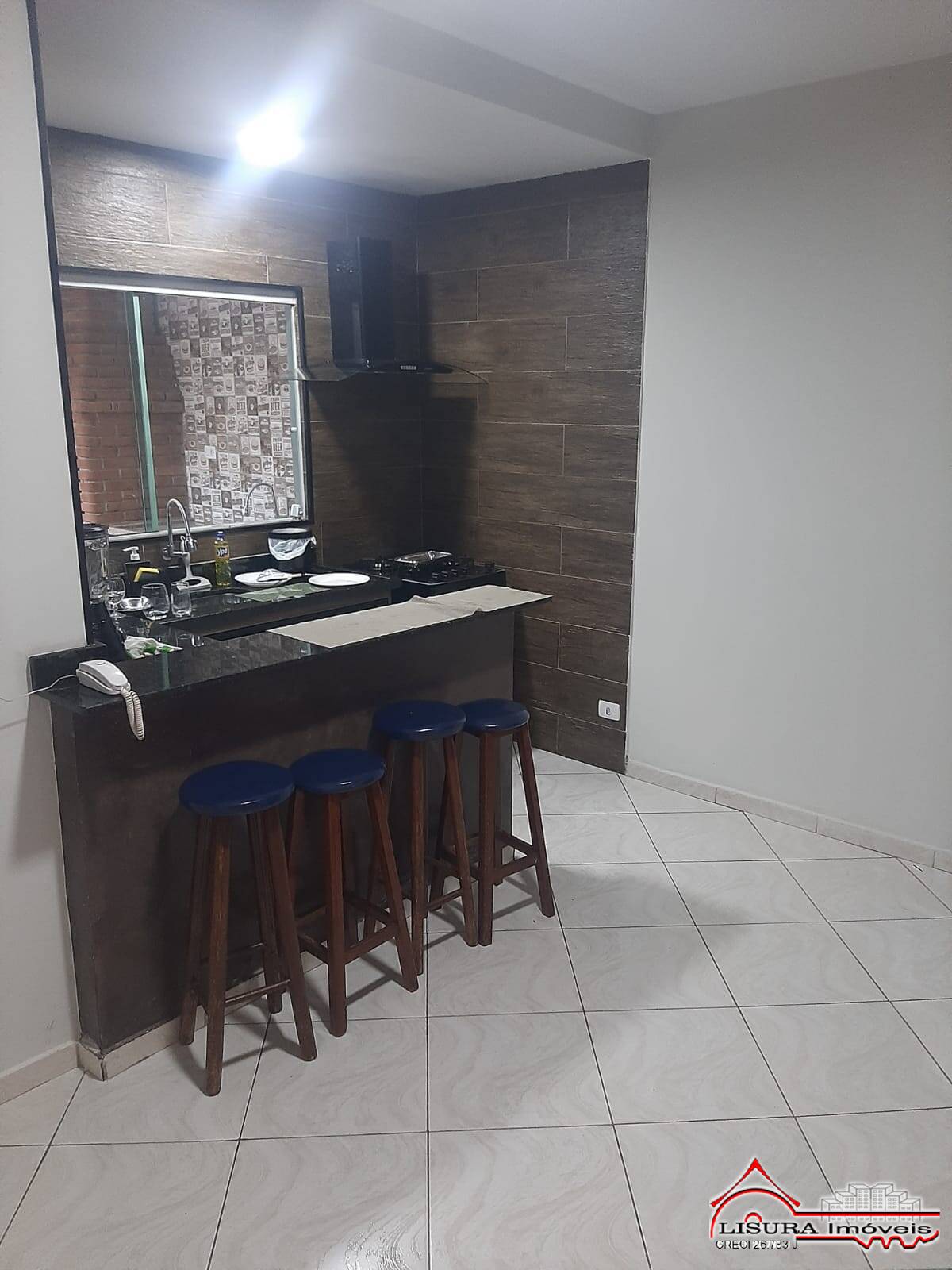 Casa de Condomínio para alugar com 2 quartos, 110m² - Foto 3