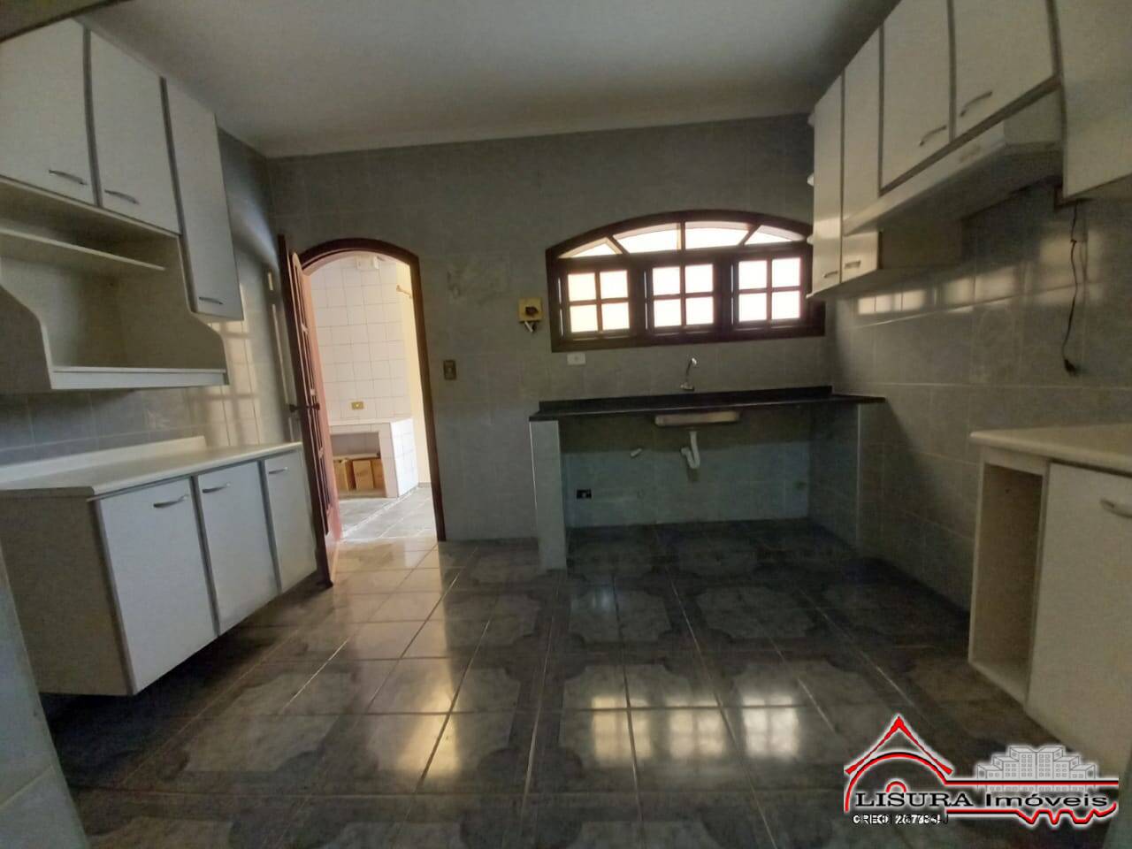 Casa à venda com 3 quartos, 132m² - Foto 11