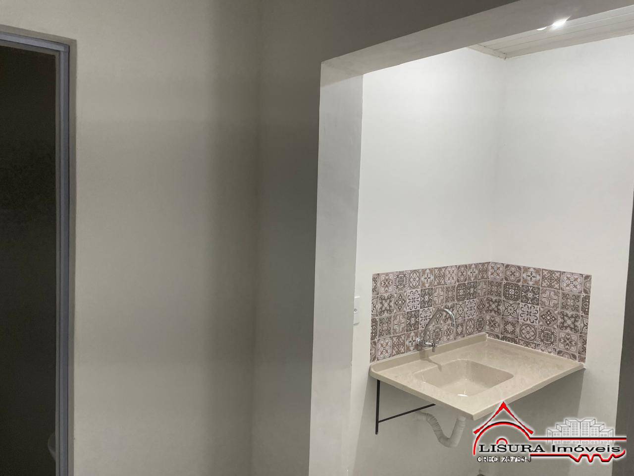 Casa para alugar com 1 quarto, 16m² - Foto 16