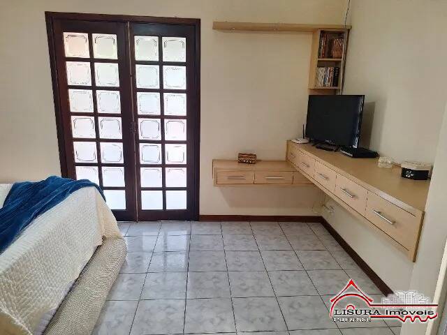 Casa à venda com 3 quartos, 214m² - Foto 12