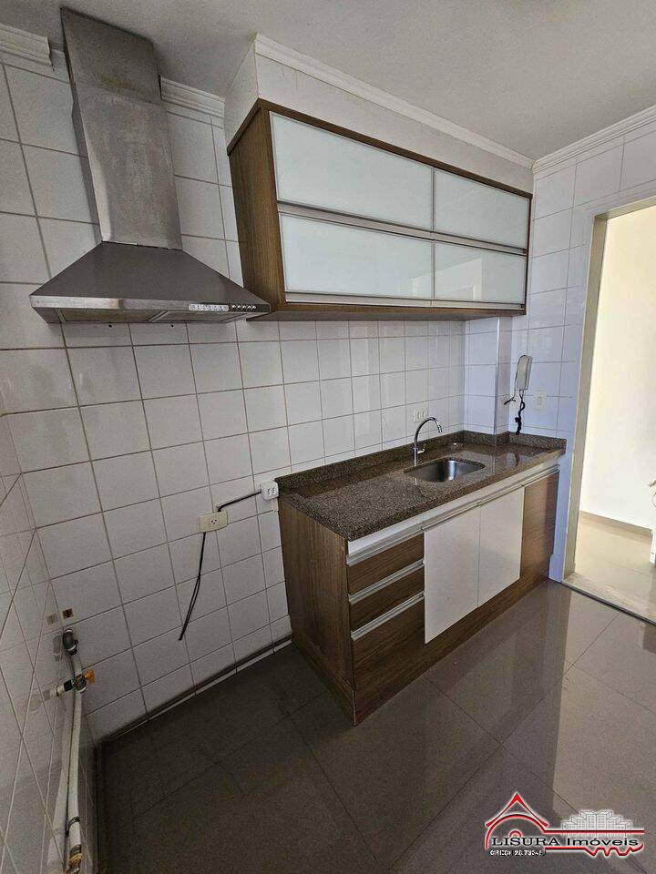 Apartamento à venda com 3 quartos, 76m² - Foto 5