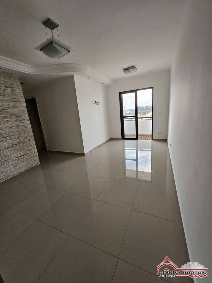 Apartamento à venda com 3 quartos, 76m² - Foto 1