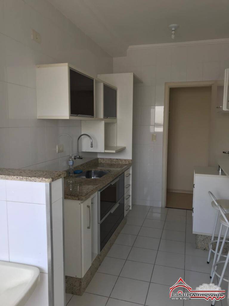 Apartamento à venda com 3 quartos, 87m² - Foto 11