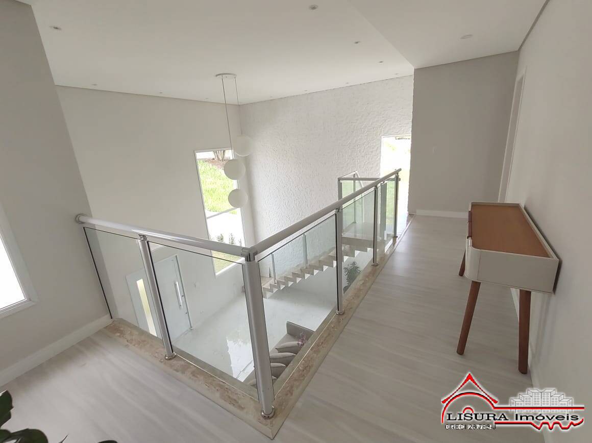 Casa à venda com 4 quartos, 300m² - Foto 12