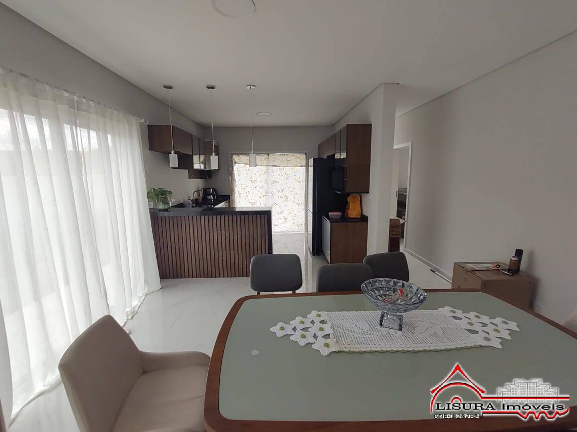 Casa à venda com 4 quartos, 300m² - Foto 5