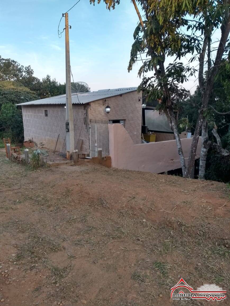 Fazenda à venda com 2 quartos, 2250m² - Foto 1