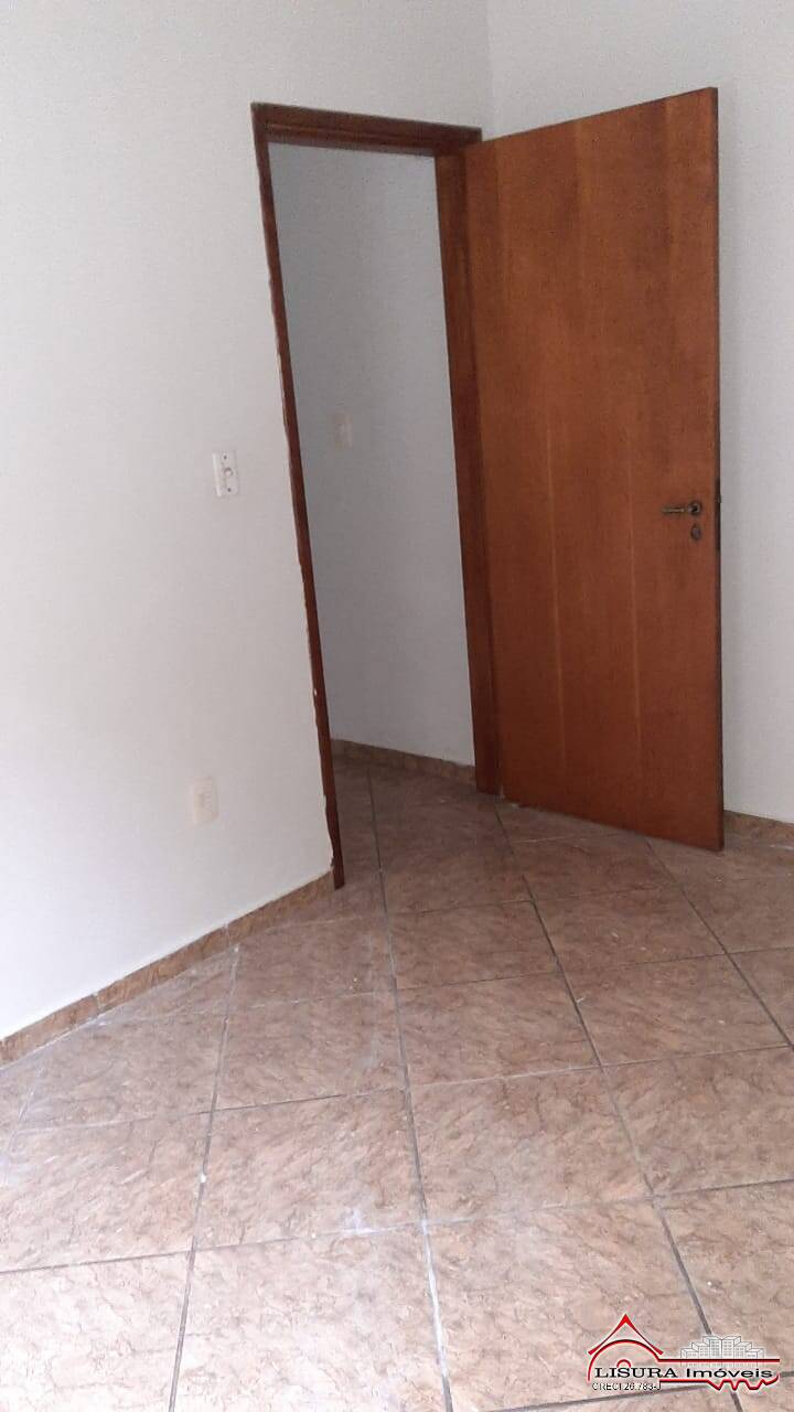 Casa à venda com 3 quartos, 121m² - Foto 14