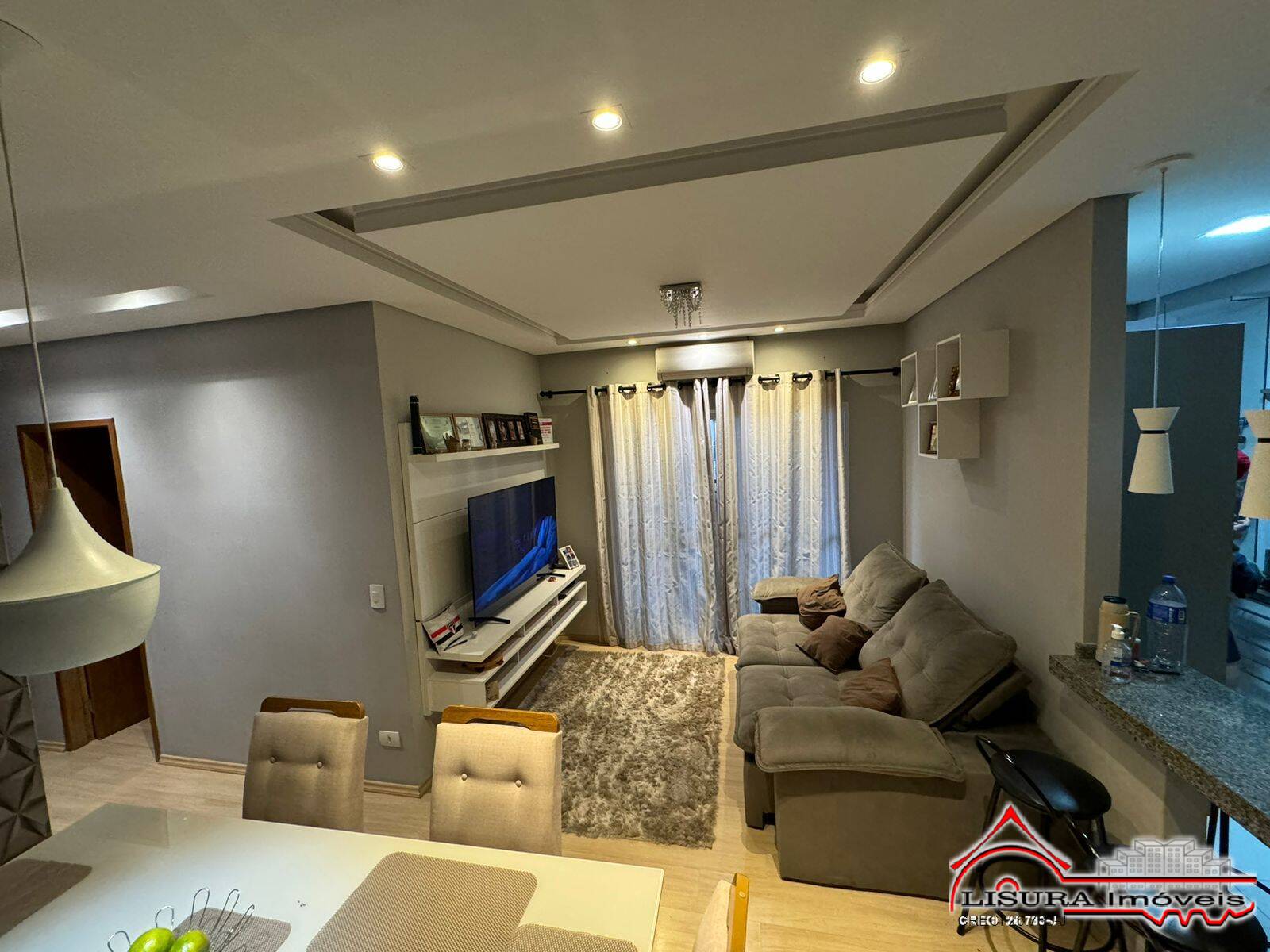 Apartamento à venda com 3 quartos, 84m² - Foto 1