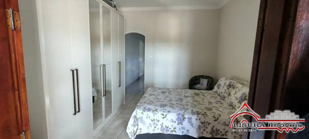 Casa à venda com 3 quartos, 130m² - Foto 4