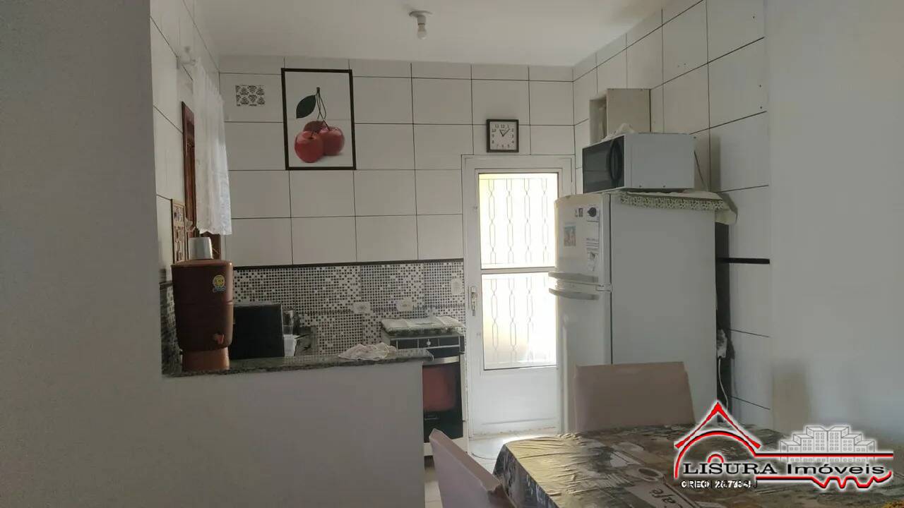 Casa à venda com 2 quartos, 100m² - Foto 5