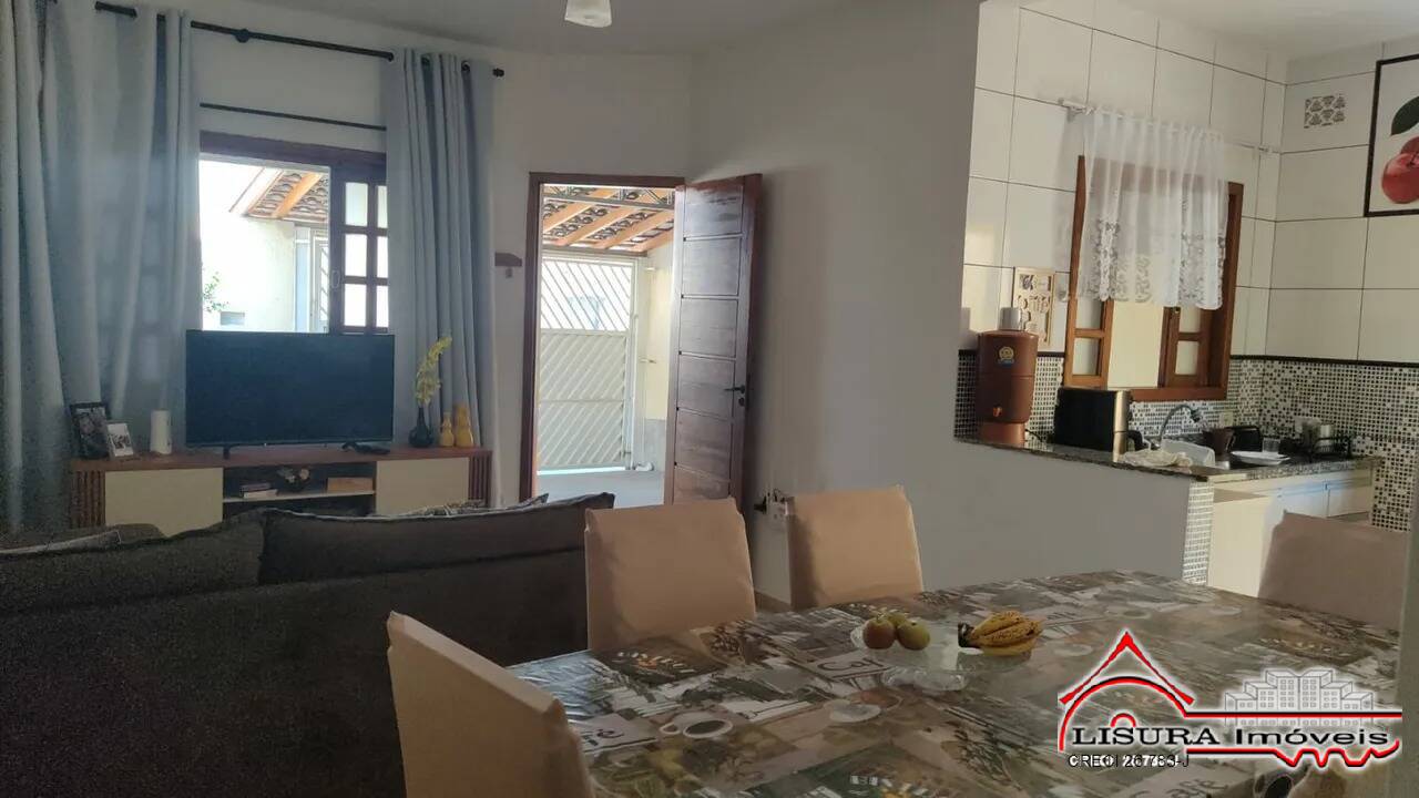 Casa à venda com 2 quartos, 100m² - Foto 4