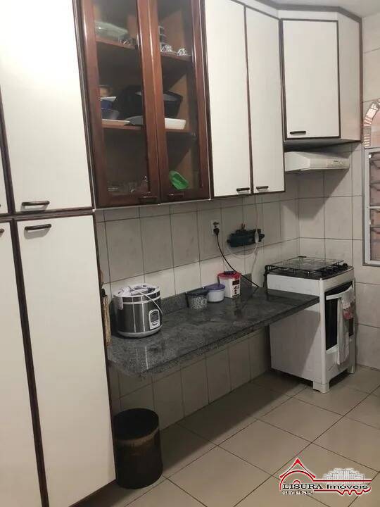 Casa à venda com 3 quartos, 225m² - Foto 8