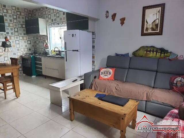 Casa à venda com 2 quartos, 160m² - Foto 5