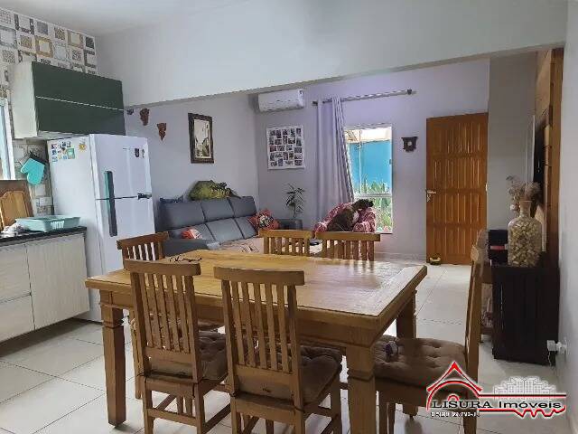 Casa à venda com 2 quartos, 160m² - Foto 6