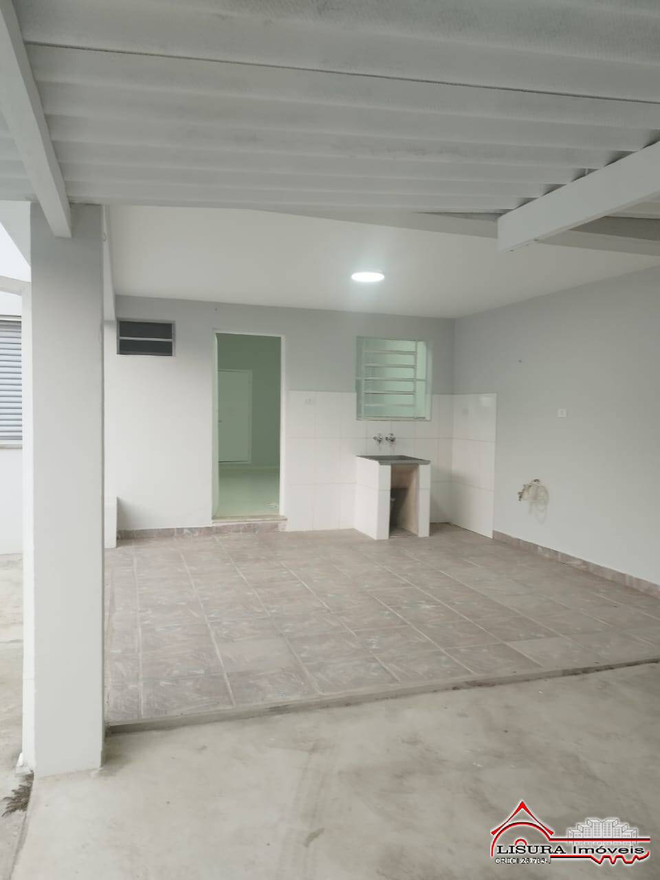 Casa para alugar com 3 quartos, 300m² - Foto 38