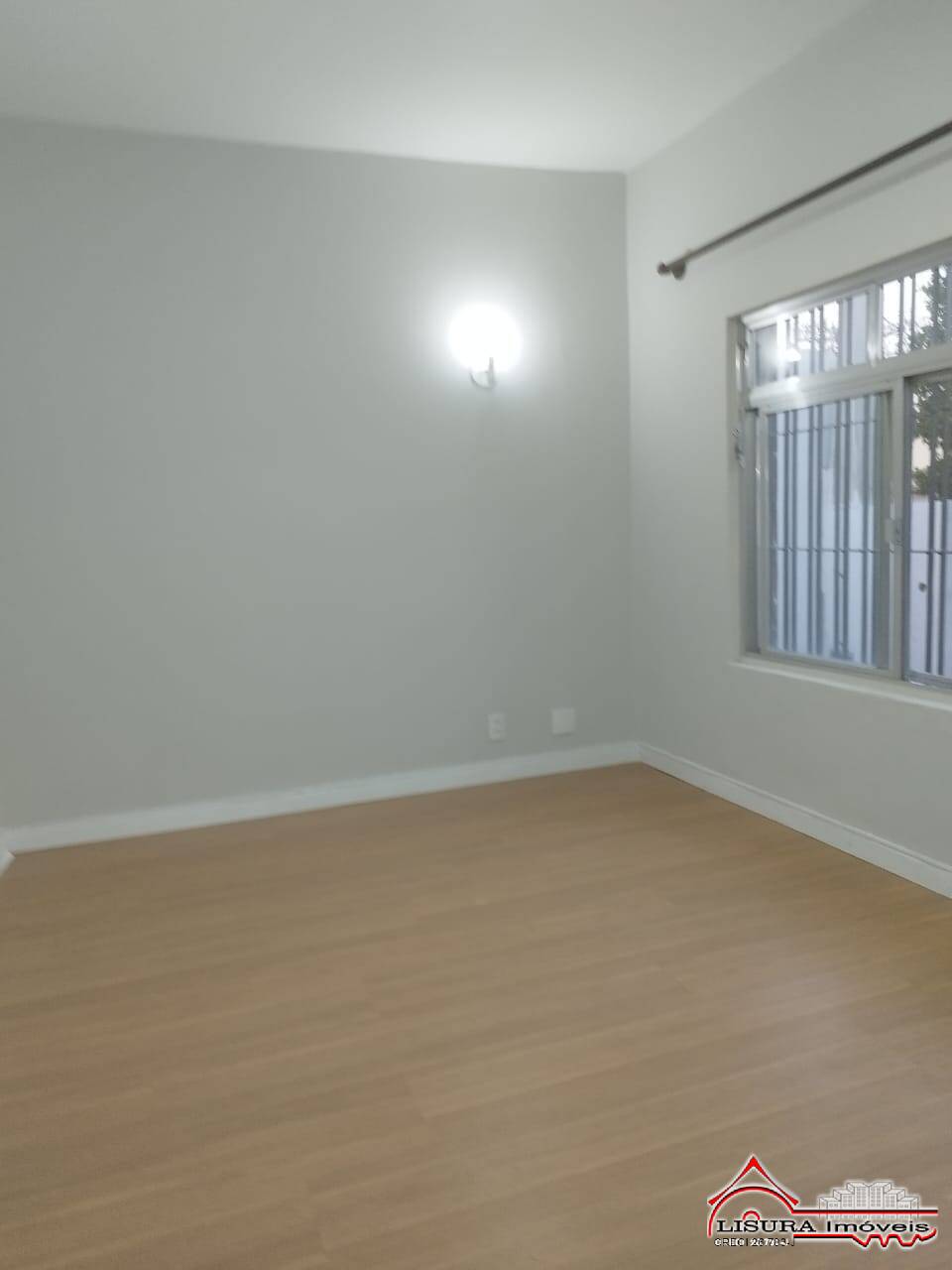 Casa para alugar com 3 quartos, 300m² - Foto 28