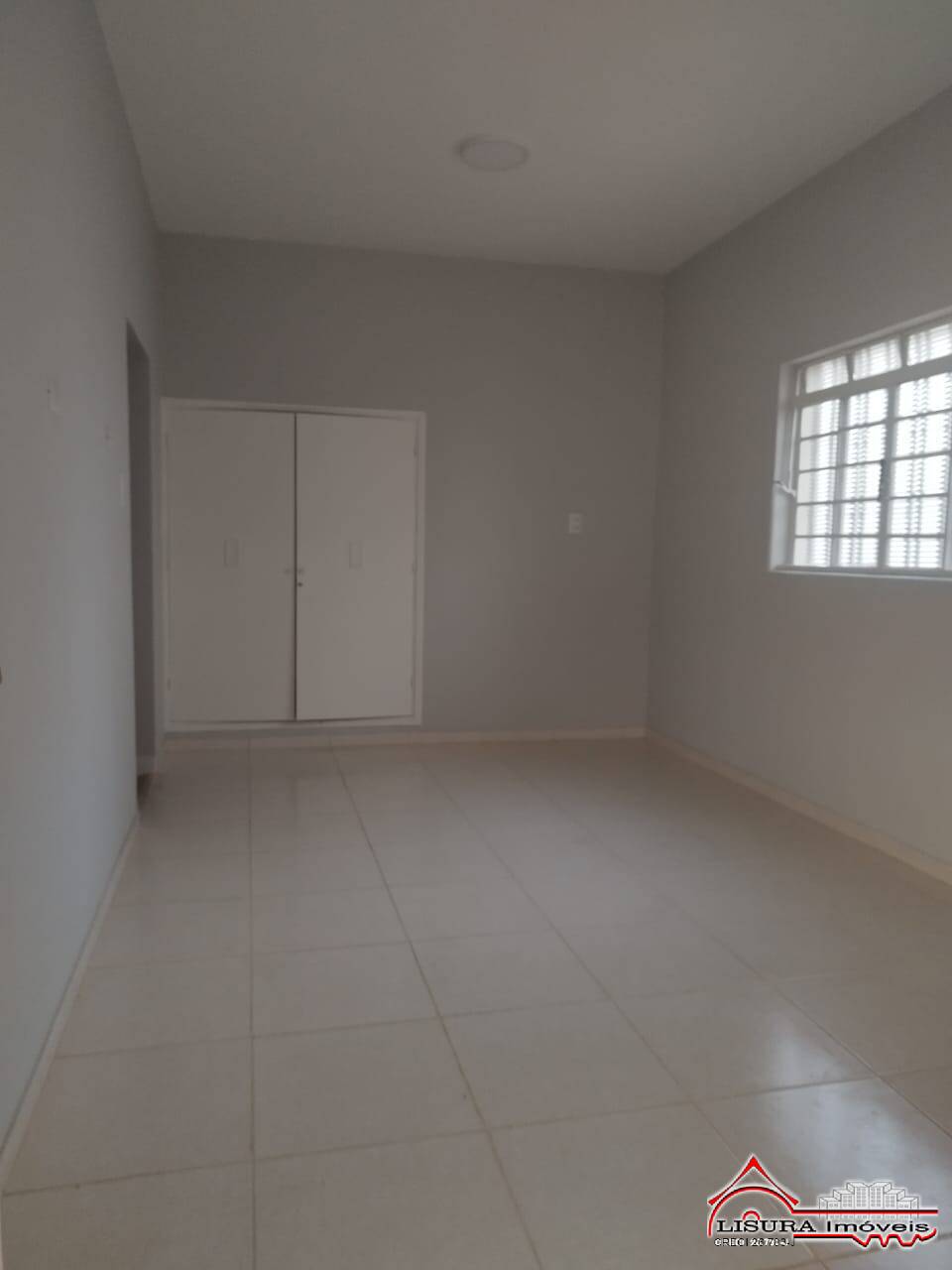 Casa para alugar com 3 quartos, 300m² - Foto 29