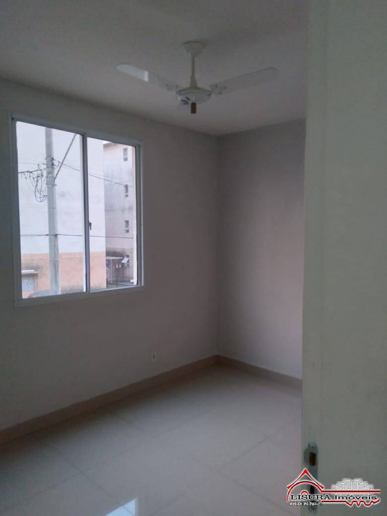 Apartamento à venda com 2 quartos, 46m² - Foto 3