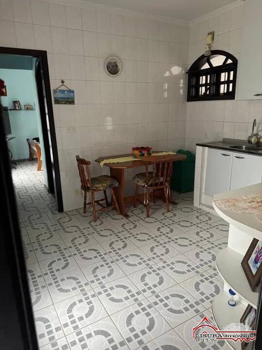 Casa de Condomínio para alugar com 4 quartos, 237m² - Foto 11