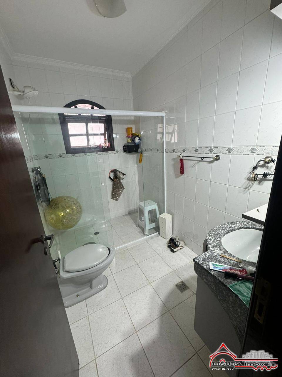 Casa de Condomínio para alugar com 4 quartos, 237m² - Foto 49