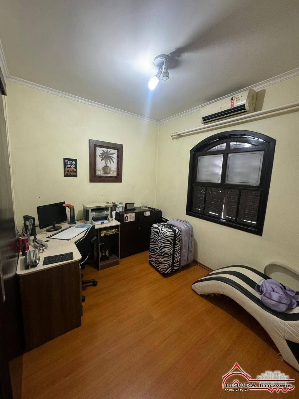 Casa de Condomínio para alugar com 4 quartos, 237m² - Foto 61