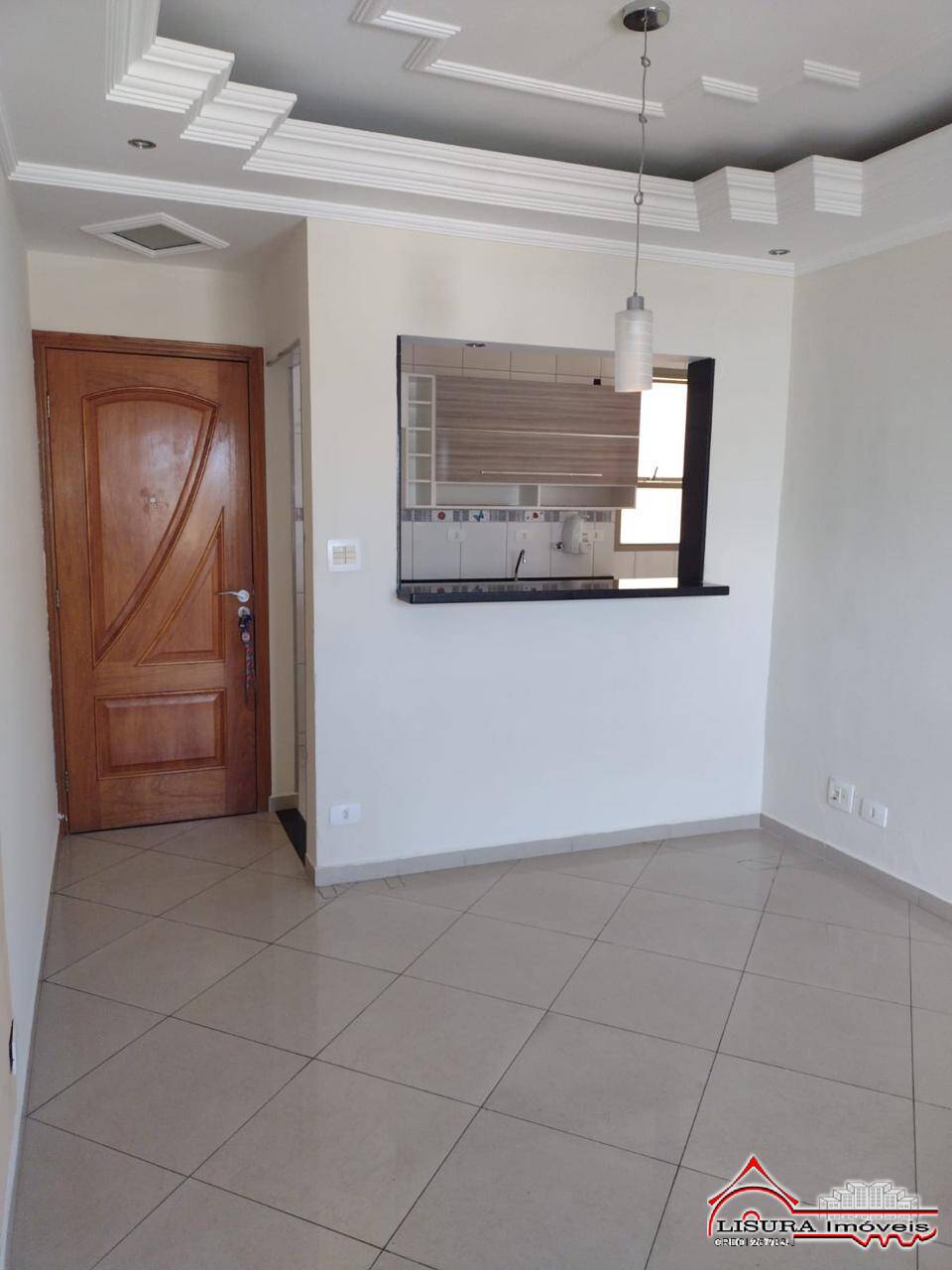 Apartamento à venda com 3 quartos, 76m² - Foto 2