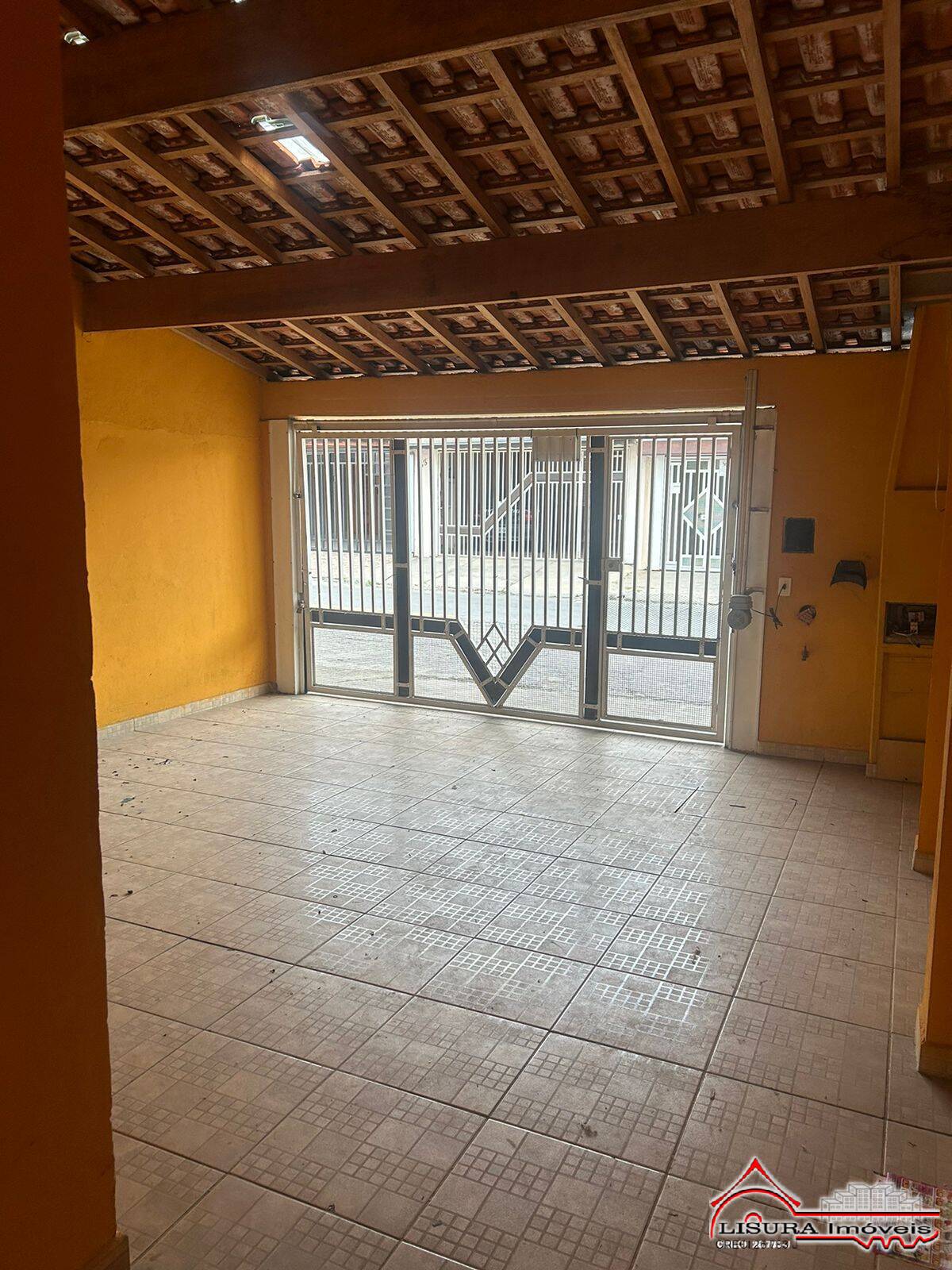 Casa à venda com 1 quarto, 105m² - Foto 1