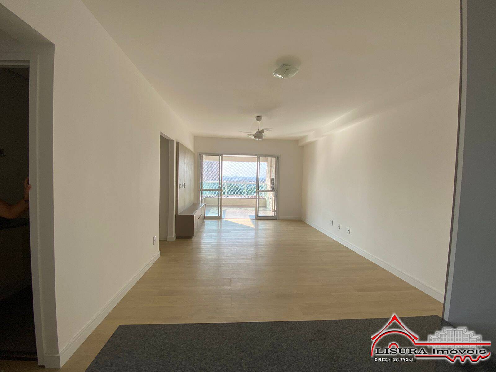 Apartamento à venda com 3 quartos, 101m² - Foto 4